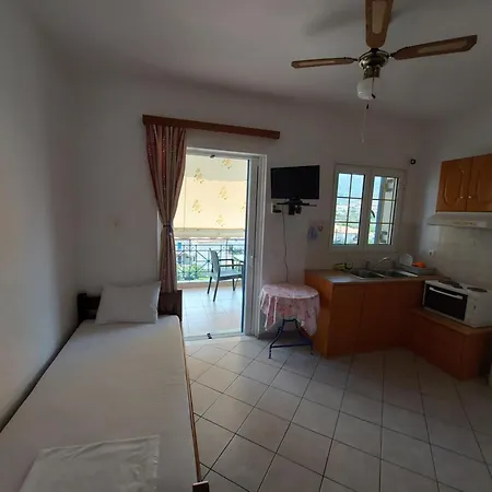 Matina Apartments Tyros Room photo