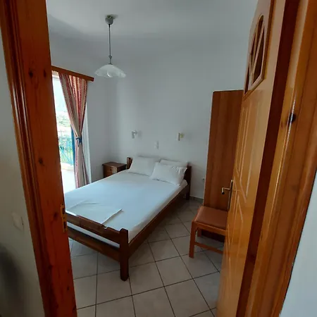 Matina Apartments Tyros Room photo