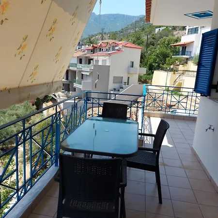 Matina Apartments Tyros Room photo